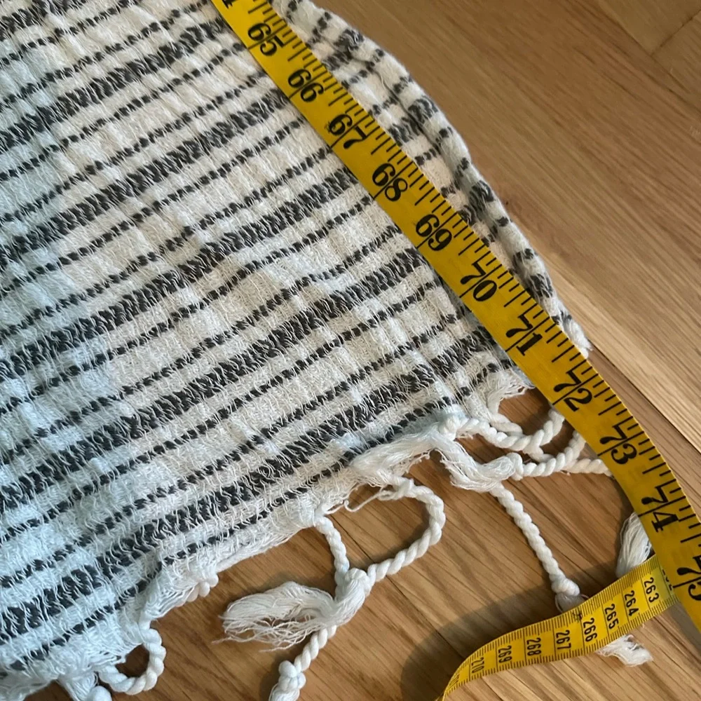 Minimalist Neutral Hand-Loomed Cotton Gray/White Tassel Throw 27.5” x 72” Gute